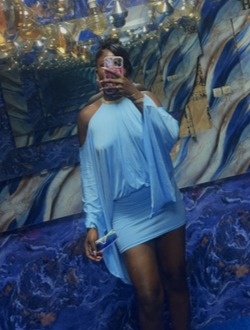 Profil de Yvette, une femme célibataire de 26 ans à Lomé
