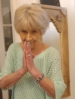 Profil de Brigitte, une femme célibataire de 77 ans à Paris