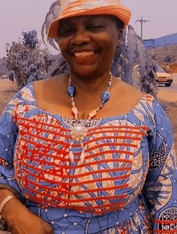 Profil de Jacquis, une femme célibataire de 56 ans à Yaoundé