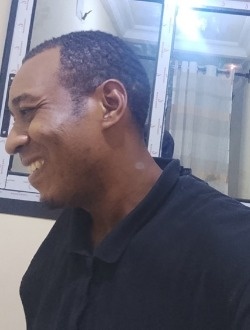 Profil de Luc, un homme célibataire de 35 ans à Yaoundé