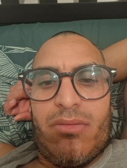 Profil de Yb, un homme célibataire de 38 ans à Liège