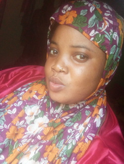 Profil de Djamila, une femme célibataire de 19 ans à Yaoundé