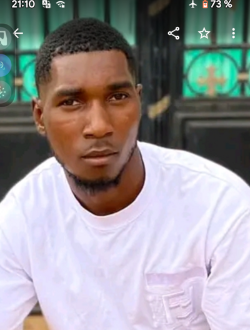 Profil de Onana Luc, un homme célibataire de 25 ans à Yaoundé