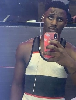 Profil de Raphaël Emmanuel, un homme célibataire de 29 ans à Yaoundé