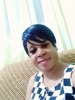 Profil de Fridoline, une femme célibataire de 40 ans à Yaoundé