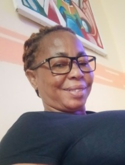 Profil de Monique, une femme célibataire de 56 ans à Abé Kouadiokro