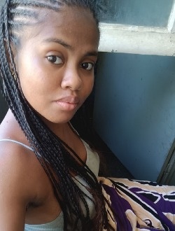 Profil de Claudiah, une femme célibataire de 21 ans à Toamasina