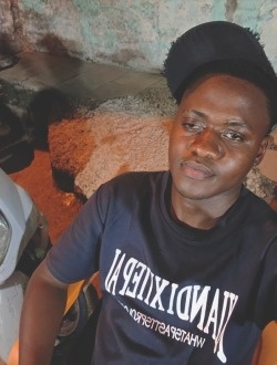 Profil de Osman, un homme célibataire de 28 ans à Abi