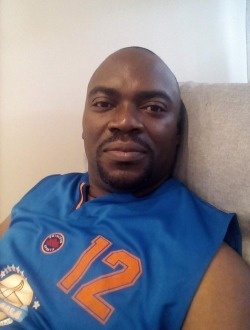 Profil de Emmanuel, un homme célibataire de 49 ans à Yaoundé