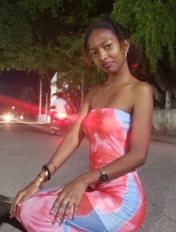 Profil de Christina, une femme célibataire de 18 ans à Mahajanga