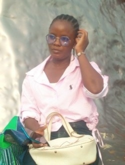 Profil de Boumi, une femme célibataire de 30 ans à Abomey-Calavi