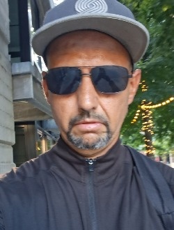 Profil de David Wally, un homme célibataire de 48 ans à Portland