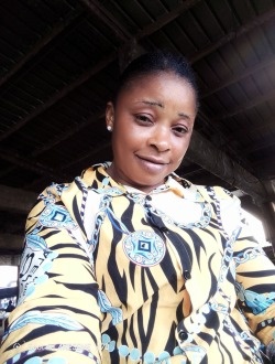 Profil de Rosine, une femme célibataire de 40 ans à Yaoundé