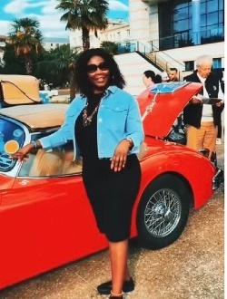 Profil de Andrea, une femme célibataire de 54 ans à Paris