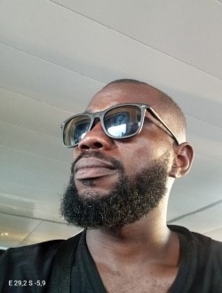 Profil de Julien, un homme célibataire de 31 ans à Goma
