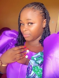 Profil de Winnie Ivane, une femme célibataire de 29 ans à Abong Mbang