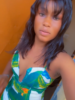 Profil de Nina, une femme célibataire de 28 ans à Yamoussoukro