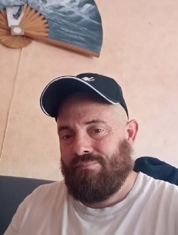 Profil de Sébastien, un homme célibataire de 41 ans à Le Blanc
