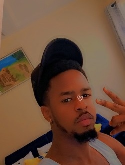 Profil de Issa, un homme célibataire de 28 ans à Dakar-Marine