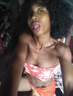 Profil de Louane, une femme célibataire de 23 ans à Antananarivo