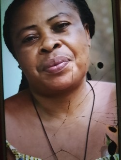 Profil de Anick, une femme célibataire de 44 ans à Yaoundé