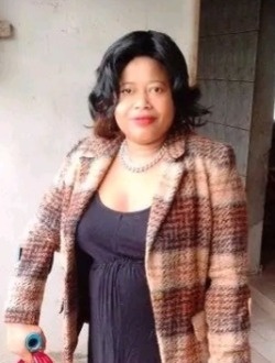 Profil de Marlyse, une femme célibataire de 43 ans à Ébolowa