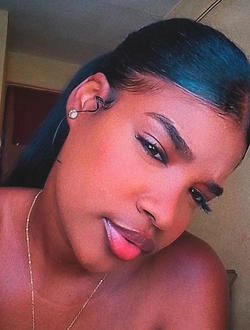 Profil de María Carla, une femme célibataire de 19 ans à La Havane