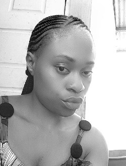 Profil de Vicky, une femme célibataire de 38 ans à Yaoundé