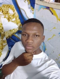 Profil de Gaoussou, un homme célibataire de 19 ans à Abadjin-Kouté