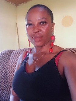Profil de Horty, une femme célibataire de 45 ans à Yaoundé