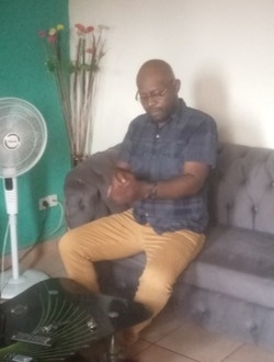 Profil de Herve, un homme célibataire de 42 ans à Ngouso