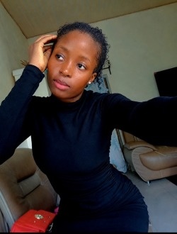 Profil de Dorcas, une femme célibataire de 22 ans à Goma