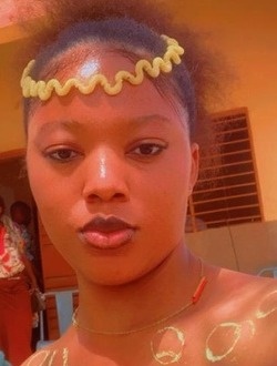 Profil de Gloria Caroline, une femme célibataire de 18 ans à 1200 Logements