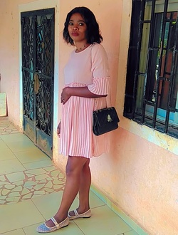 Profil de Marielle, une femme célibataire de 34 ans à Yaoundé