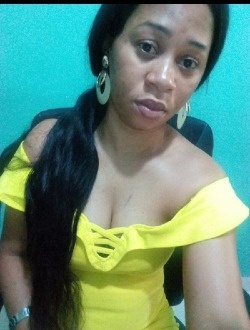 Profil de Laure, une femme célibataire de 32 ans à Douala