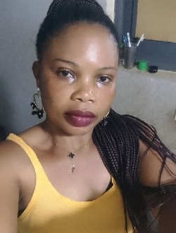 Profil de Kouassi Nina Divine, une femme célibataire de 42 ans à Yopougon