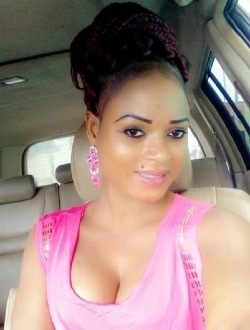 Profil de Diane, une femme célibataire de 32 ans à Cotonou