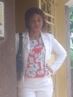 Profil de Raymonde, une femme célibataire de 41 ans à Yaoundé