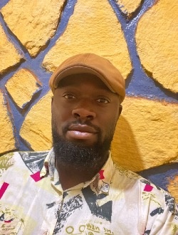 Profil de Steeve Atangana, un homme célibataire de 32 ans à Ngaoundéré