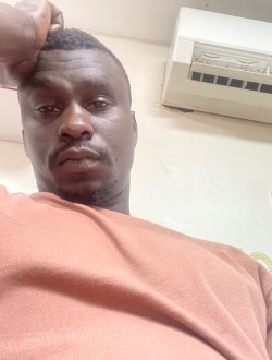 Profil de Djib, un homme célibataire de 34 ans à Dakar