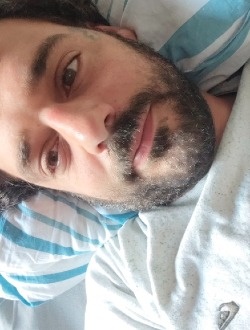 Profil de Regis, un homme célibataire de 32 ans à Colomiers
