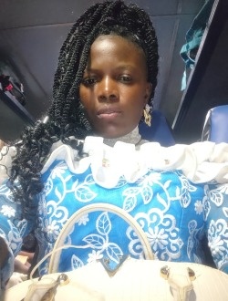 Profil de Stéphanie, une femme célibataire de 31 ans à Douala