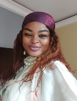 Profil de Teslado, une femme célibataire de 41 ans à Yaoundé