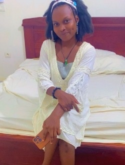 Profil de Emmanuela, une femme célibataire de 25 ans à Cotonou