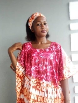 Profil de Lucie, une femme célibataire de 25 ans à Yaoundé