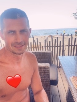 Profil de David, un homme célibataire de 42 ans à Saint-Julien-du-Sault