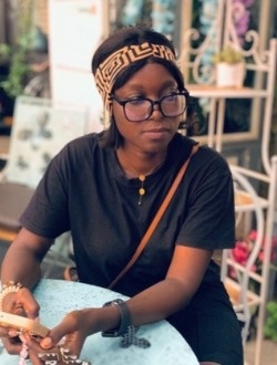 Profil de Zoe, une femme célibataire de 27 ans à Bangui
