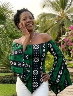 Profil de Anie, une femme célibataire de 54 ans à Yaoundé