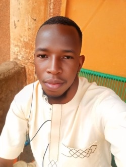 Profil de Sanogo, un homme célibataire de 36 ans à Bamako