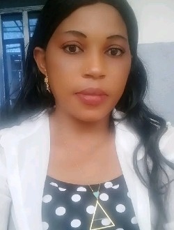 Profil de Judith Flora, une femme célibataire de 39 ans à Yaoundé